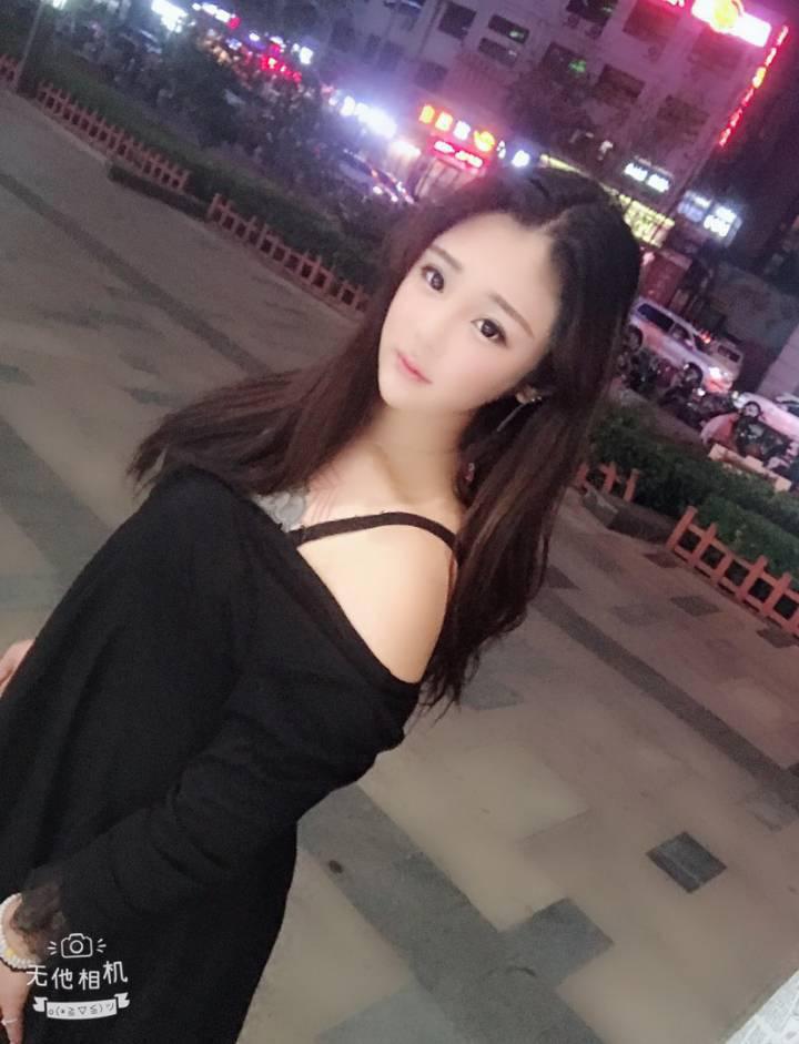 滨海区为数不多的漂亮妹子